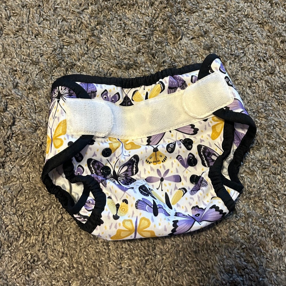 Thirsties Duo Wrap Size One Cloth Diaper Cover Flutter Butterfly Hook and Loop